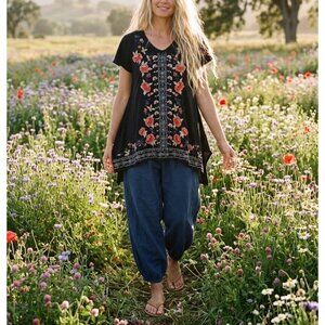 Caite Floral Embroidered Raw Seam V-Neck Tunic Top Large Peasant Boho Cottage